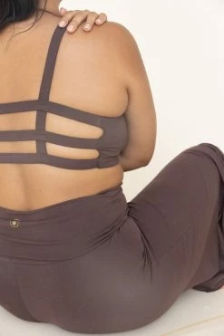 Indigo Luna New In Boxy Crop Carob