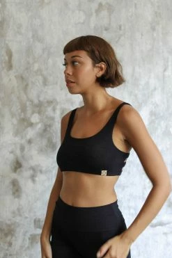 Indigo Luna Boxy Crop Black