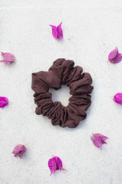 Indigo Luna Store Layla Scrunchie Carob