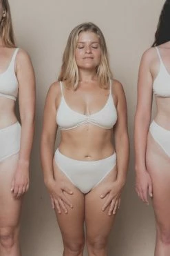 Indigo Luna New In Layla Thong Pearl