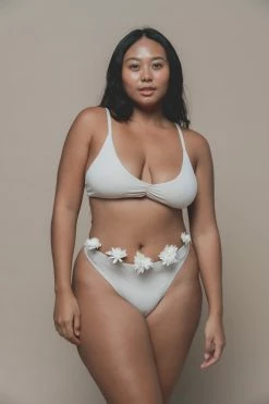 Indigo Luna New In Layla G-String Pearl