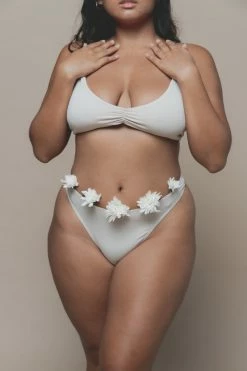 Indigo Luna New In Layla G-String Pearl