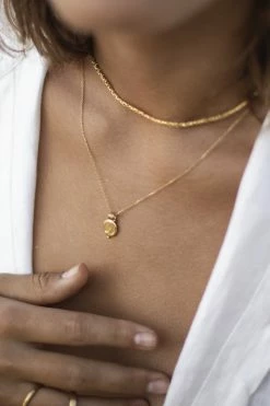 Wild Ivy Best Sellers Luna Necklace (Small) Gold