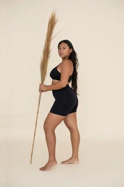 Indigo Luna Ananda Shorts Black