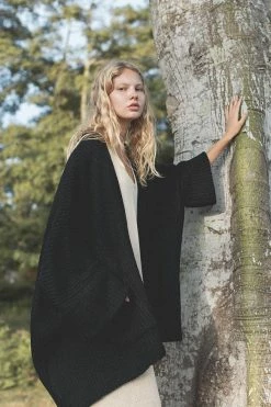 Indigo Luna New In Tuula Poncho Black