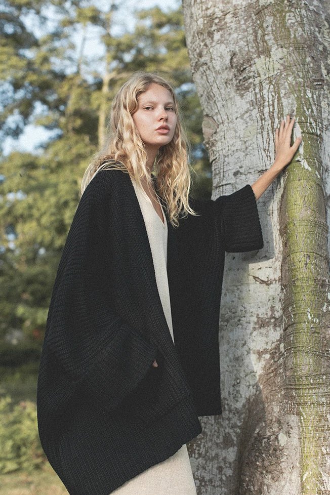 Indigo Luna New In Tuula Poncho Black