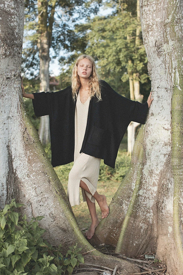 Indigo Luna New In Tuula Poncho Black