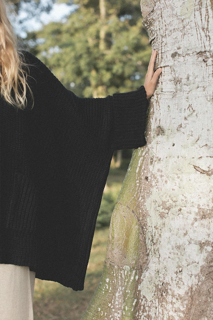 Indigo Luna New In Tuula Poncho Black